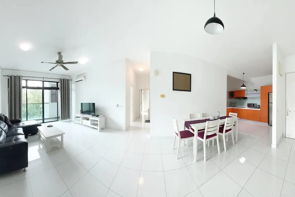 Skyloft Cozy #1 Aeon Loon Sing Bukit Indah Apartment Johor Bahru 0*,  Malaysia